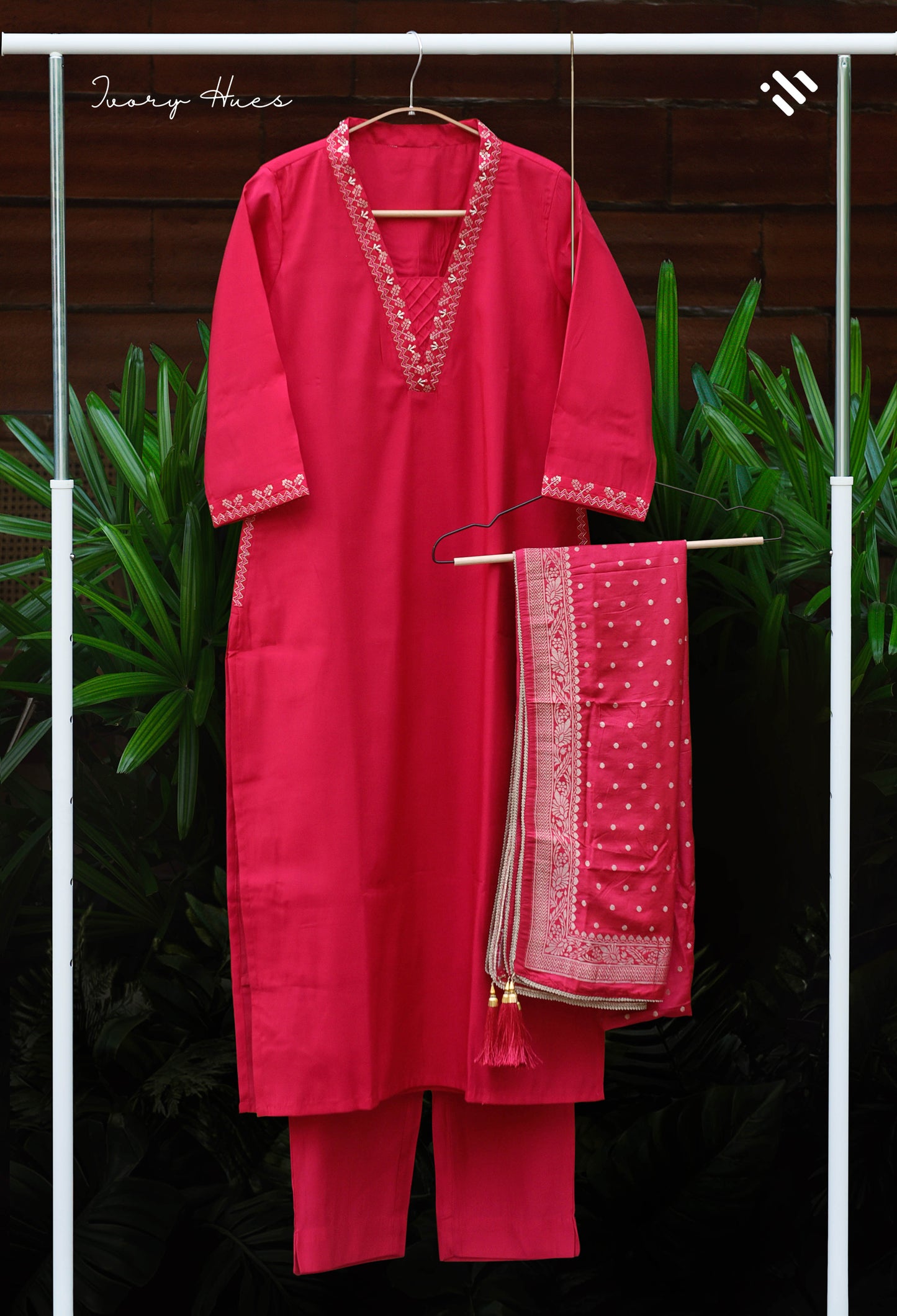 Noor Sham (Red/Pink)