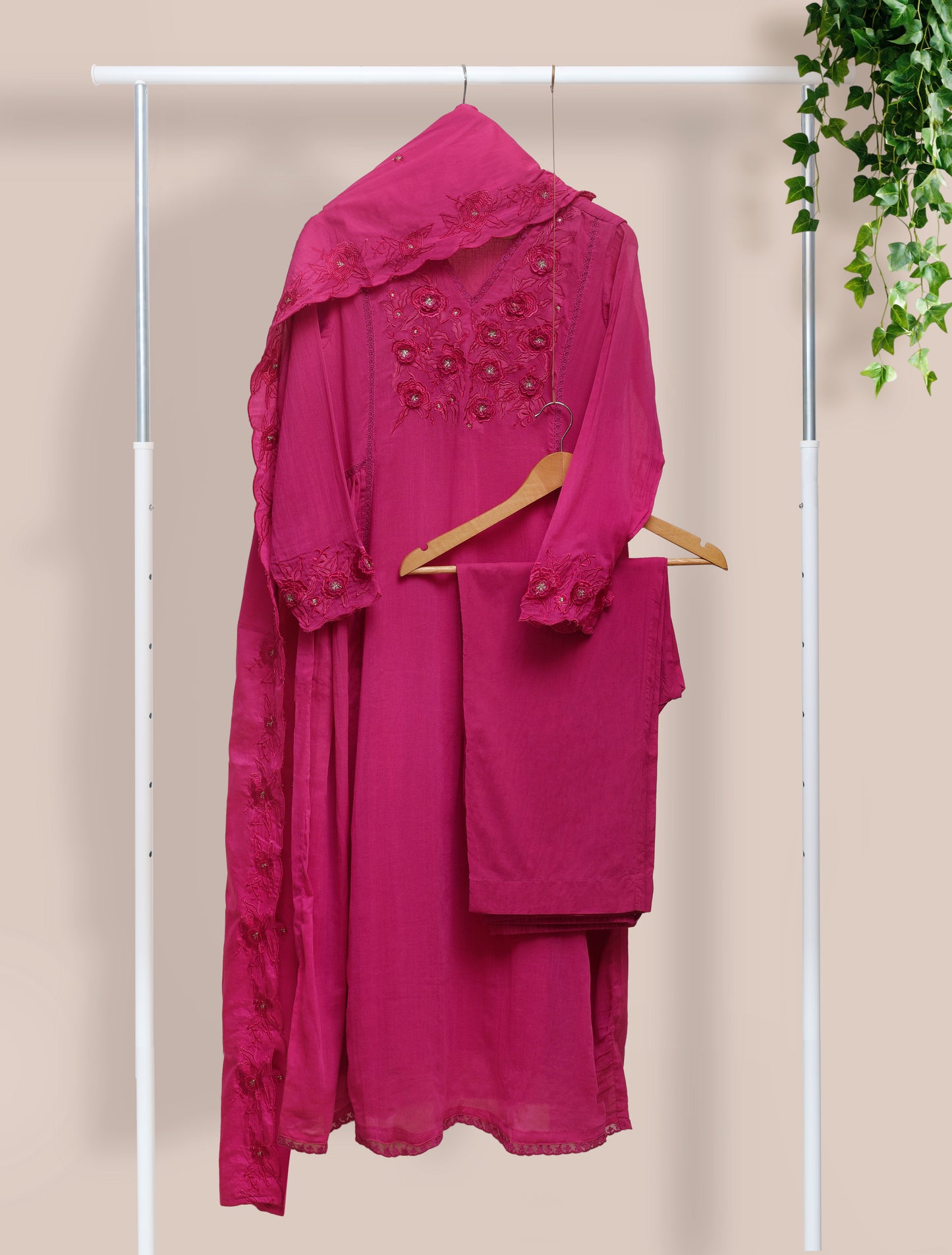 Anokhi Nazaakat