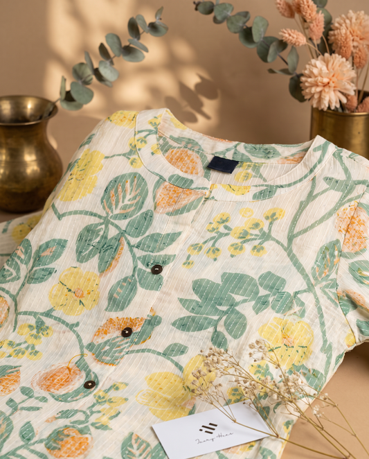Gulmarg Rangi — colorful printed kurti with Chinese collar and pockets — Ivory Hues, Indian ethnic wear Singapore