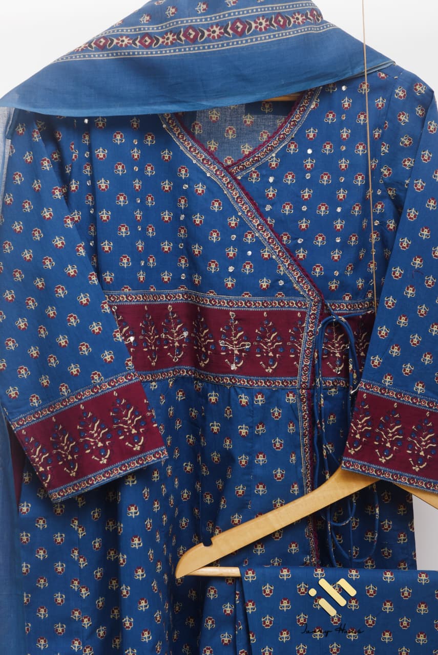 Ivory Hues Sunehri Tashan Indian ethnic kurta set — Indian ethnic wear Singapore