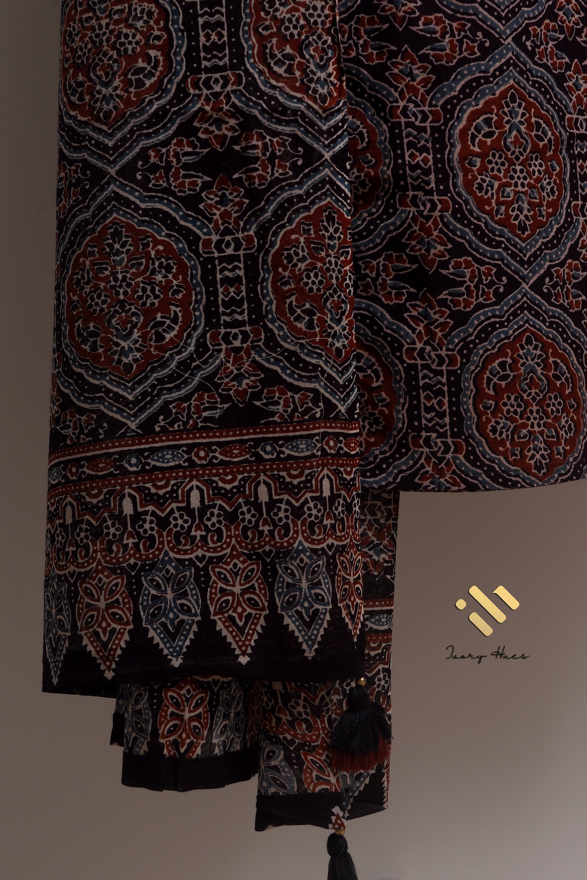 Ivory Hues Sunehri Utsaah Indian ethnic kurta set — Indian ethnic wear Singapore